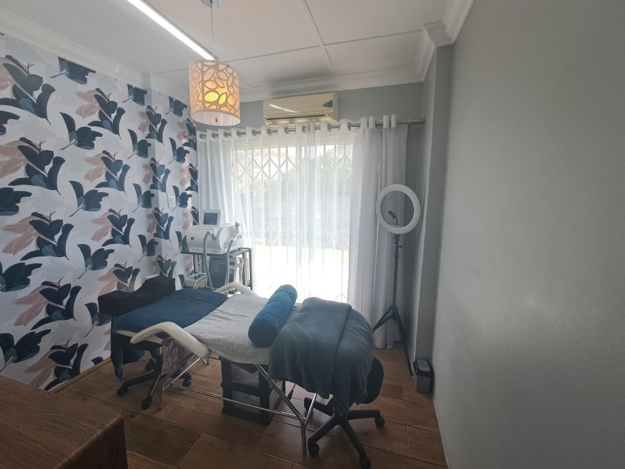 3 Bedroom Property for Sale in Meer En See KwaZulu-Natal