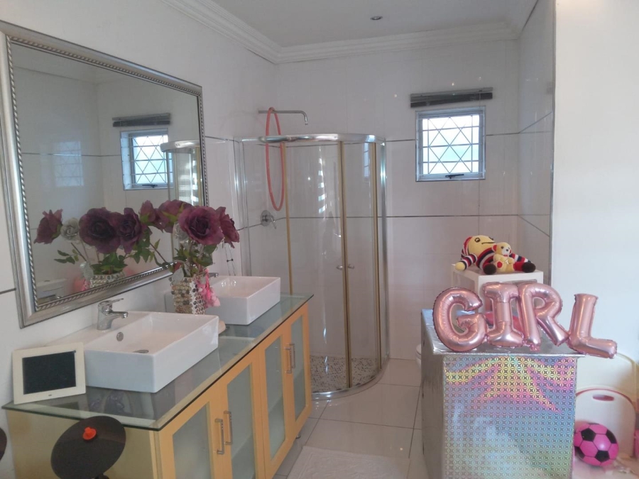 3 Bedroom Property for Sale in Somerset Park KwaZulu-Natal