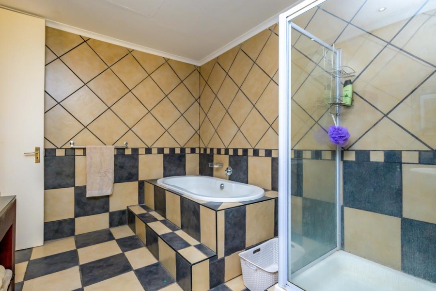 4 Bedroom Property for Sale in Herrwood Park KwaZulu-Natal