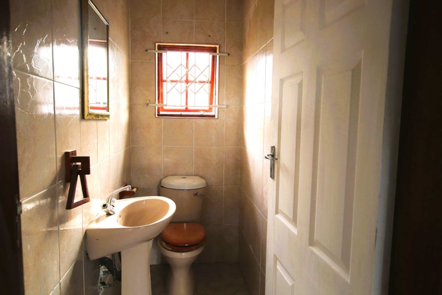 To Let 3 Bedroom Property for Rent in Kenville KwaZulu-Natal