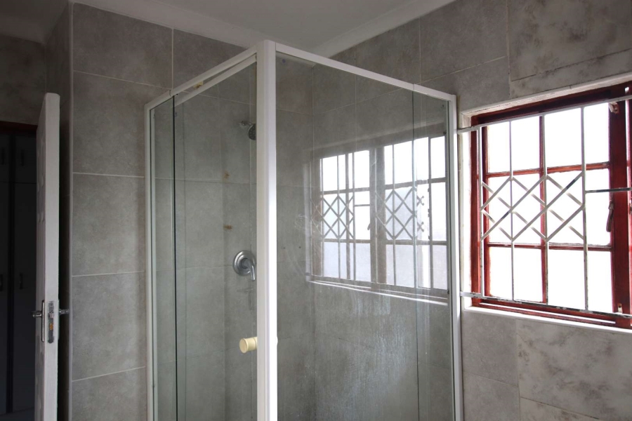 3 Bedroom Property for Sale in Kenville KwaZulu-Natal