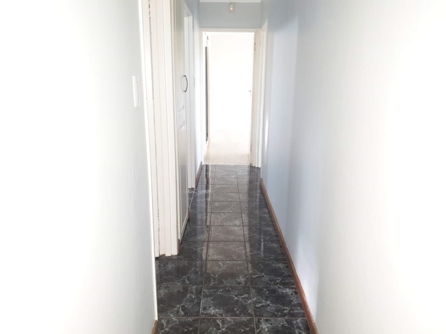 To Let 3 Bedroom Property for Rent in Waterfall KwaZulu-Natal