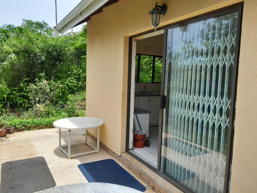 To Let 1 Bedroom Property for Rent in Gillitts KwaZulu-Natal