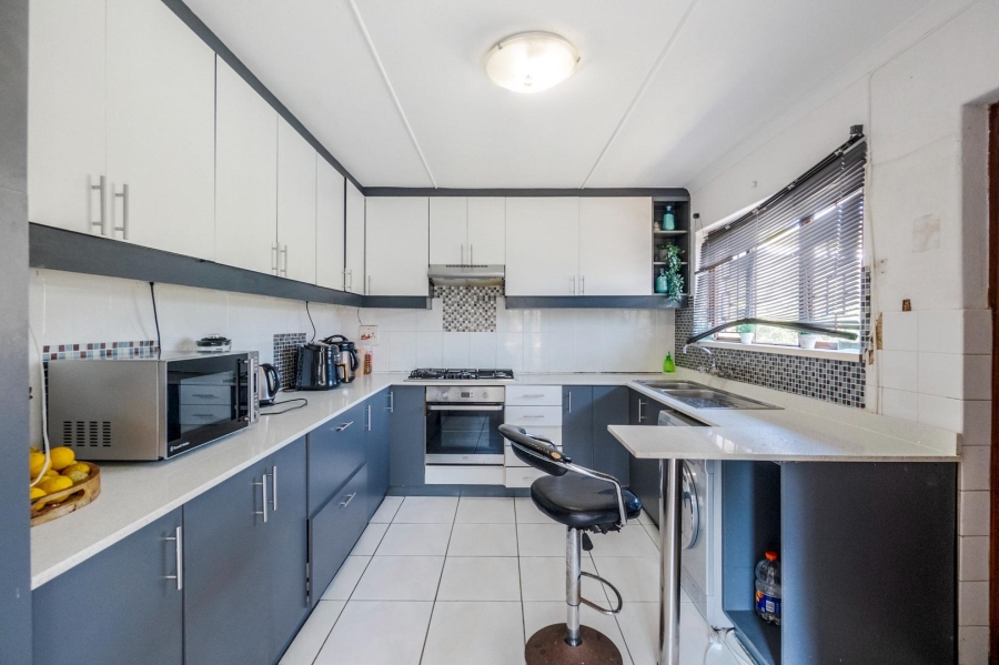 3 Bedroom Property for Sale in Amanzimtoti KwaZulu-Natal