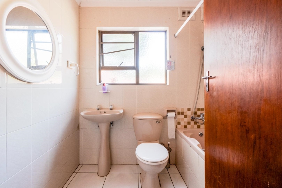 3 Bedroom Property for Sale in Amanzimtoti KwaZulu-Natal