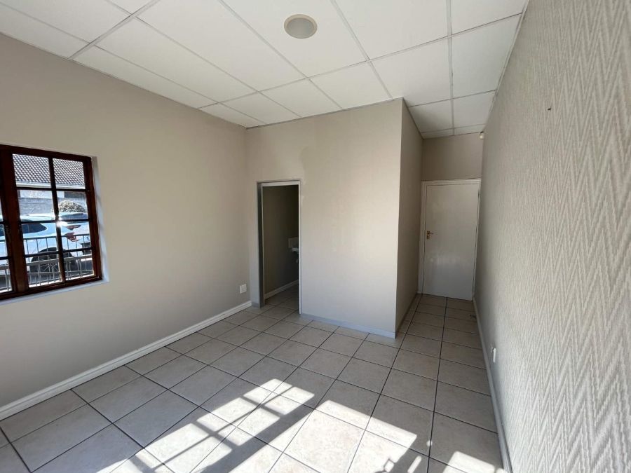 Commercial Property for Sale in Kloof KwaZulu-Natal