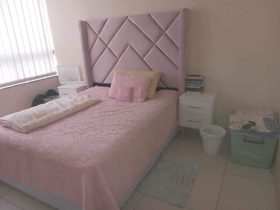 2 Bedroom Property for Sale in North Beach KwaZulu-Natal