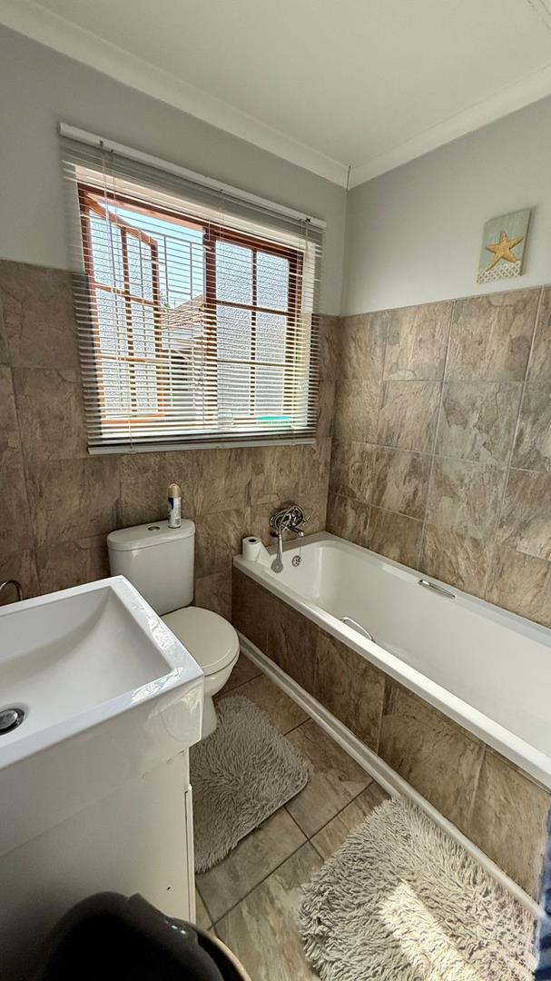 3 Bedroom Property for Sale in Bellevue KwaZulu-Natal
