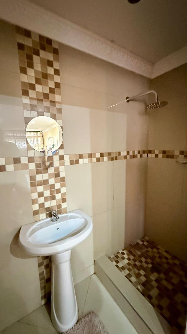 3 Bedroom Property for Sale in Bellevue KwaZulu-Natal