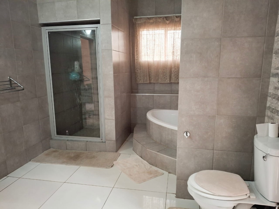 4 Bedroom Property for Sale in Winterskloof KwaZulu-Natal