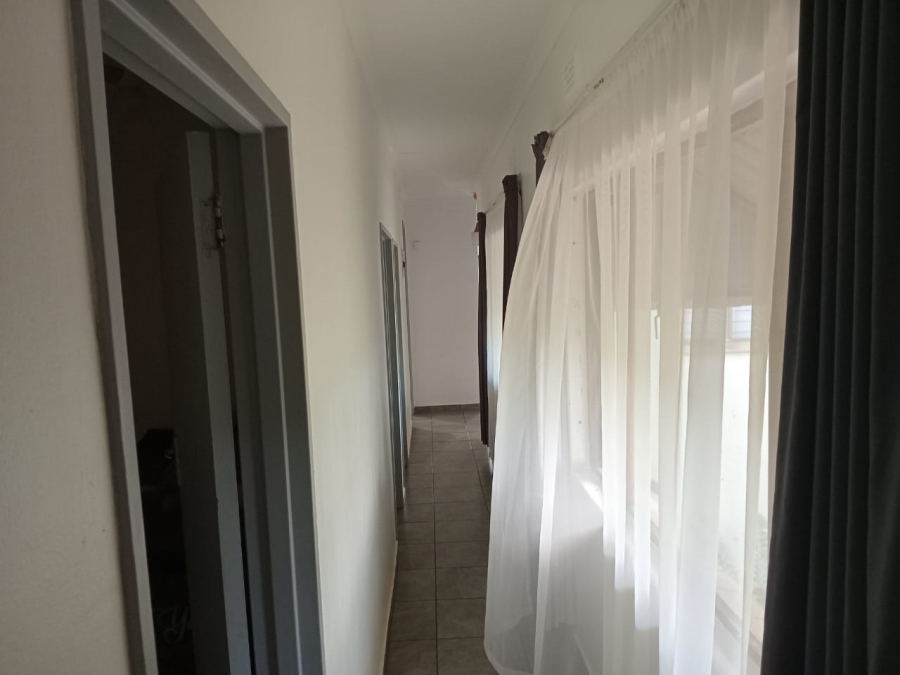 6 Bedroom Property for Sale in Nyala Park KwaZulu-Natal