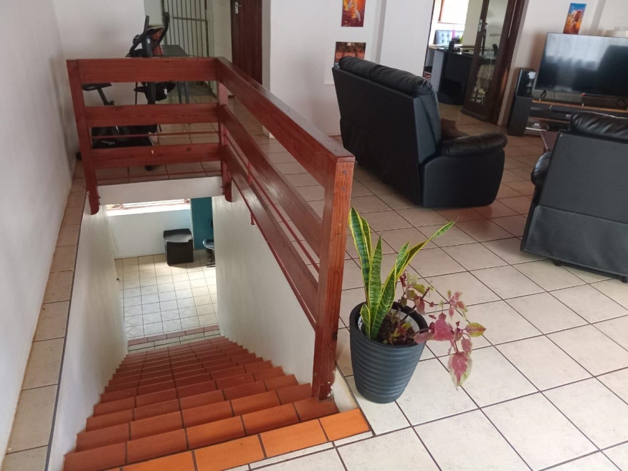 6 Bedroom Property for Sale in Nyala Park KwaZulu-Natal