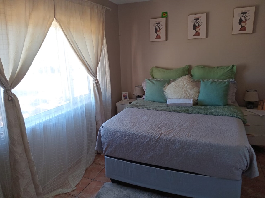 3 Bedroom Property for Sale in Brackenham KwaZulu-Natal