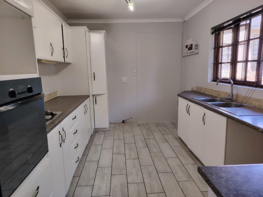 To Let 3 Bedroom Property for Rent in Hillcrest KwaZulu-Natal