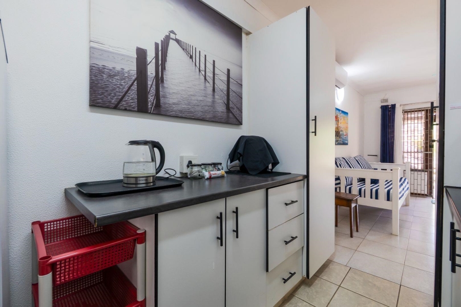 2 Bedroom Property for Sale in Amanzimtoti KwaZulu-Natal