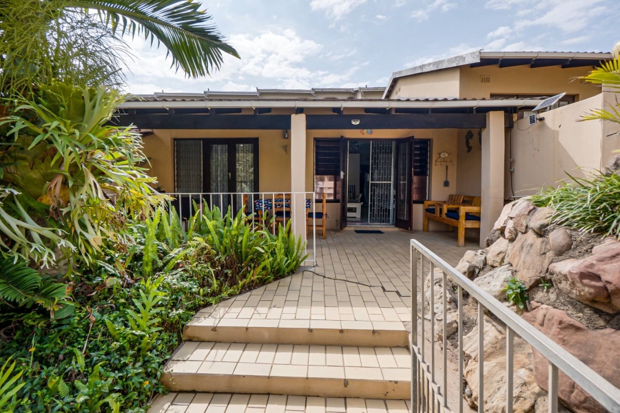 2 Bedroom Property for Sale in Amanzimtoti KwaZulu-Natal