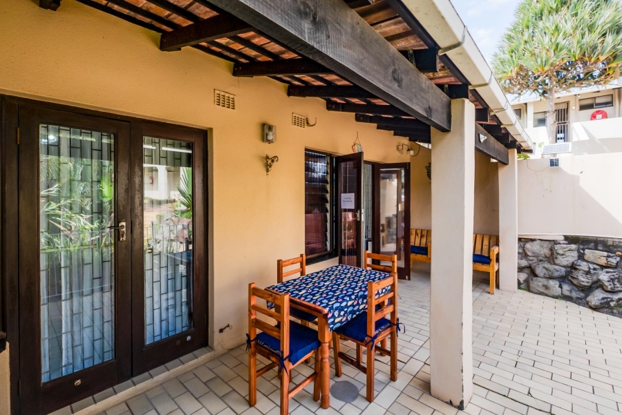 2 Bedroom Property for Sale in Amanzimtoti KwaZulu-Natal