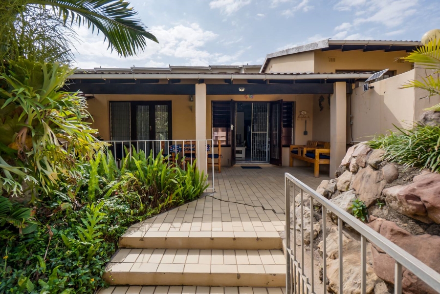 2 Bedroom Property for Sale in Amanzimtoti KwaZulu-Natal