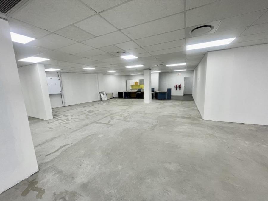 To Let commercial Property for Rent in Essenwood KwaZulu-Natal