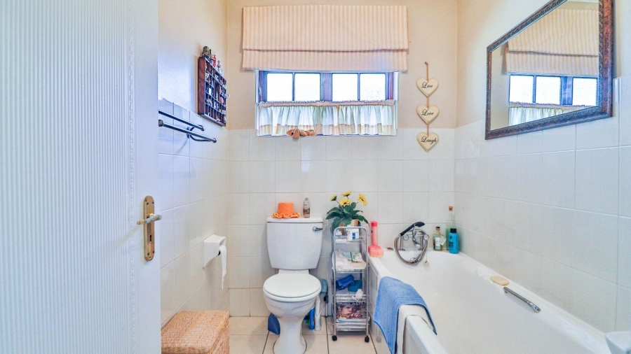 3 Bedroom Property for Sale in Mountain Homes KwaZulu-Natal