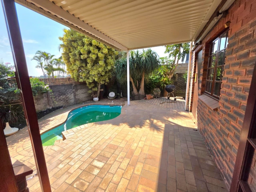 2 Bedroom Property for Sale in Malvern KwaZulu-Natal