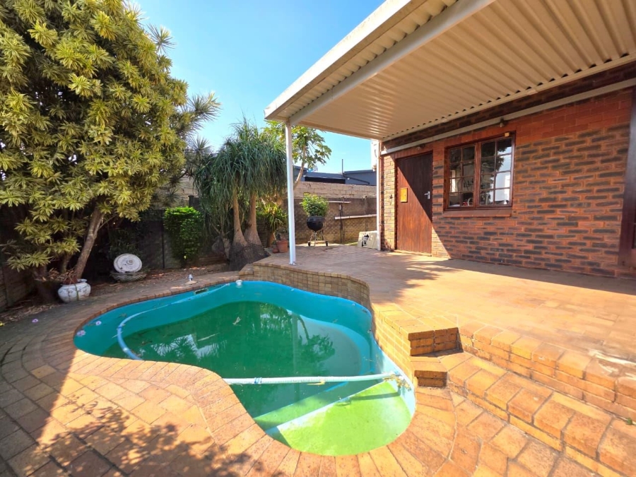 2 Bedroom Property for Sale in Malvern KwaZulu-Natal