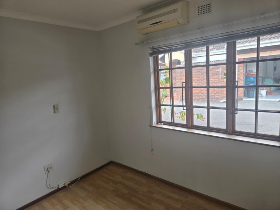 2 Bedroom Property for Sale in Malvern KwaZulu-Natal