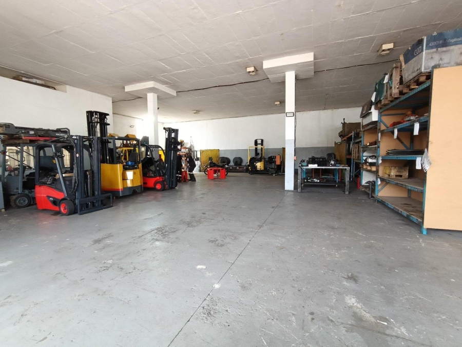 To Let commercial Property for Rent in Westmead KwaZulu-Natal