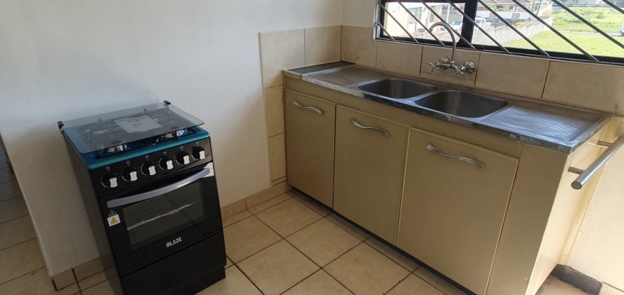 To Let 2 Bedroom Property for Rent in Brackenham KwaZulu-Natal