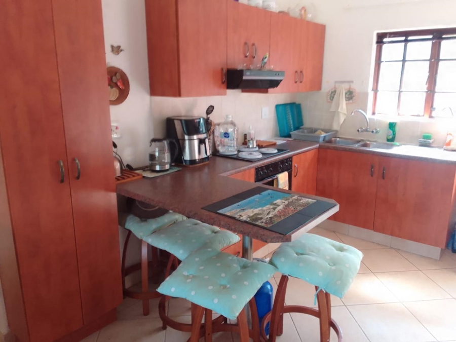 2 Bedroom Property for Sale in Manaba Beach KwaZulu-Natal