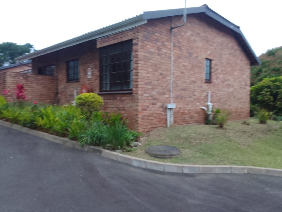 2 Bedroom Property for Sale in Manaba Beach KwaZulu-Natal