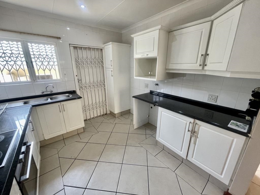 To Let 3 Bedroom Property for Rent in Somerset Park KwaZulu-Natal