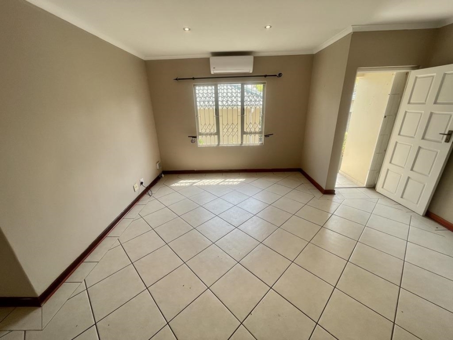 To Let 3 Bedroom Property for Rent in Somerset Park KwaZulu-Natal