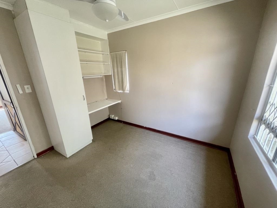 To Let 3 Bedroom Property for Rent in Somerset Park KwaZulu-Natal