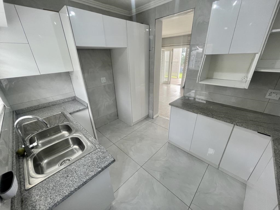 To Let 3 Bedroom Property for Rent in Sunningdale KwaZulu-Natal