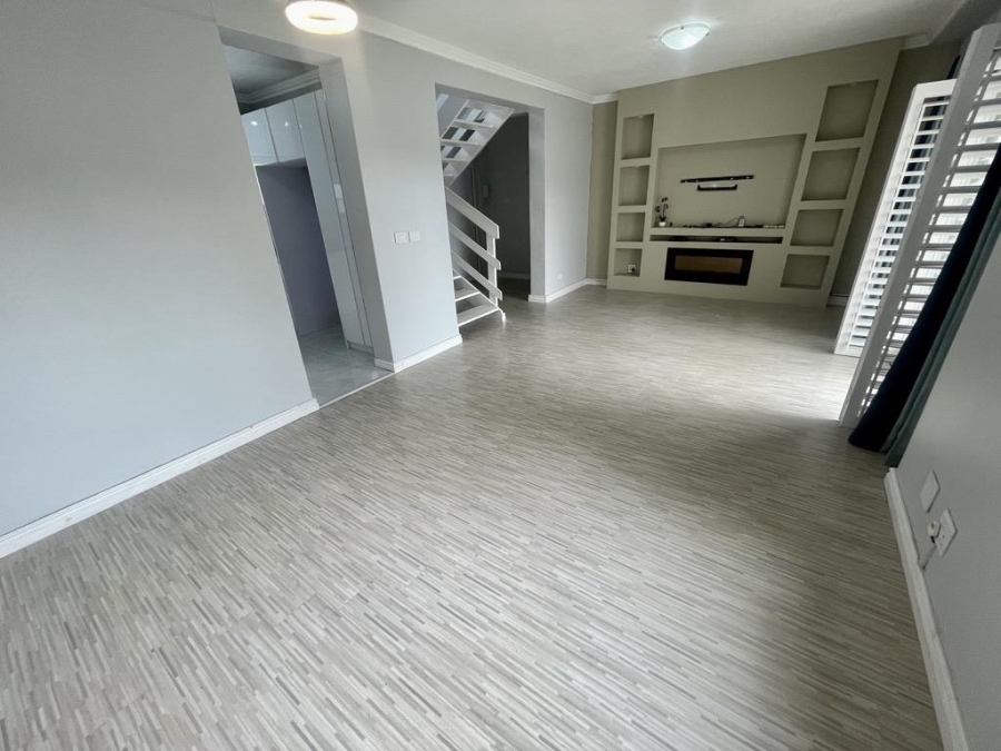 To Let 3 Bedroom Property for Rent in Sunningdale KwaZulu-Natal