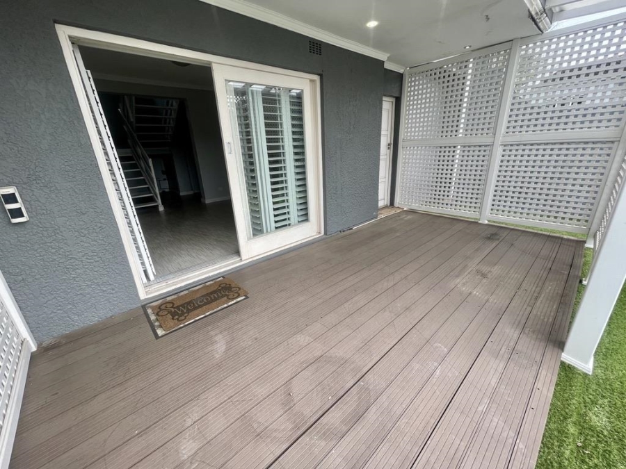 To Let 3 Bedroom Property for Rent in Sunningdale KwaZulu-Natal
