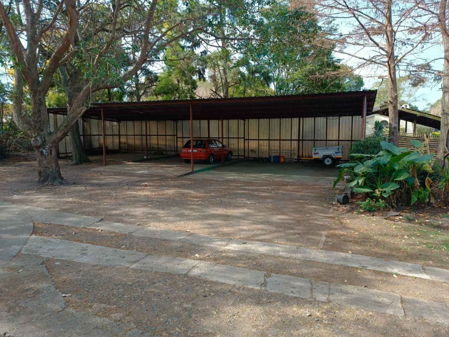 11 Bedroom Property for Sale in Foxhill KwaZulu-Natal