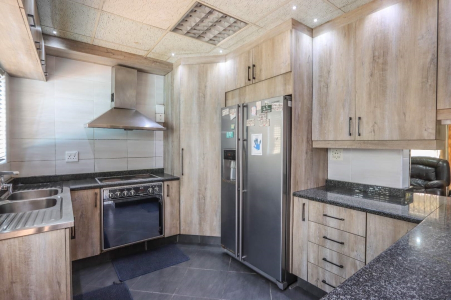 4 Bedroom Property for Sale in Northdene KwaZulu-Natal