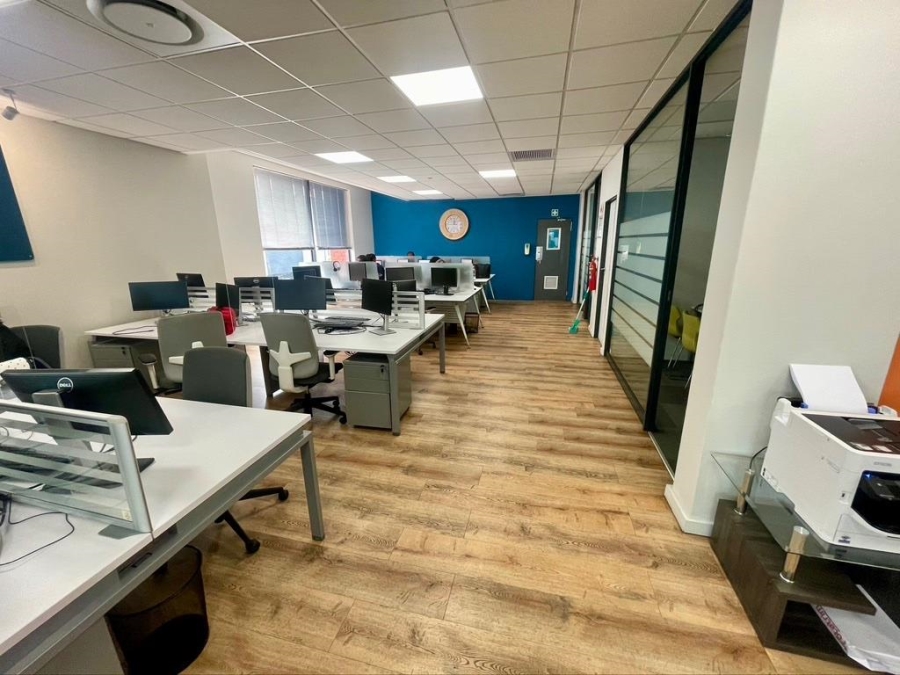 To Let commercial Property for Rent in Umhlanga Ridge KwaZulu-Natal