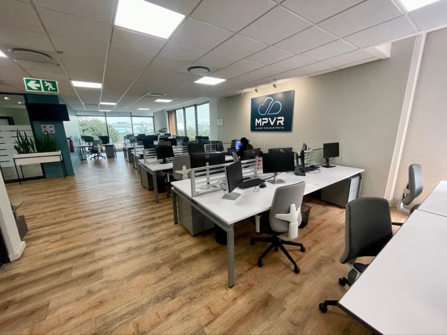 To Let commercial Property for Rent in Umhlanga Ridge KwaZulu-Natal