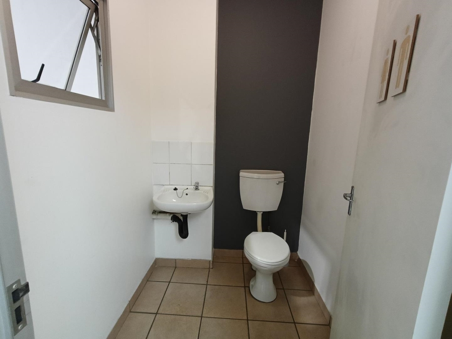 To Let commercial Property for Rent in Westmead KwaZulu-Natal