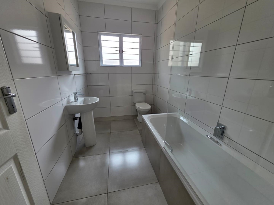 To Let 3 Bedroom Property for Rent in Clifton Park KwaZulu-Natal