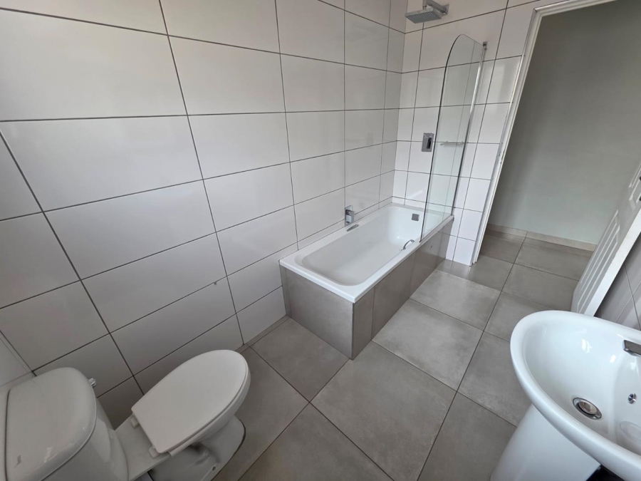 To Let 3 Bedroom Property for Rent in Clifton Park KwaZulu-Natal