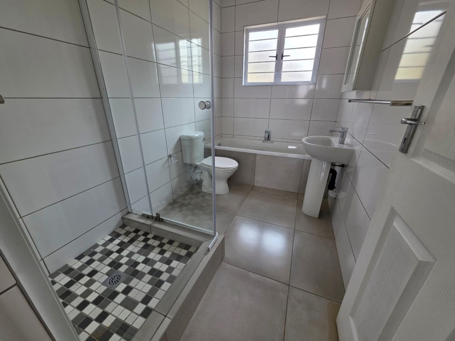 To Let 3 Bedroom Property for Rent in Clifton Park KwaZulu-Natal