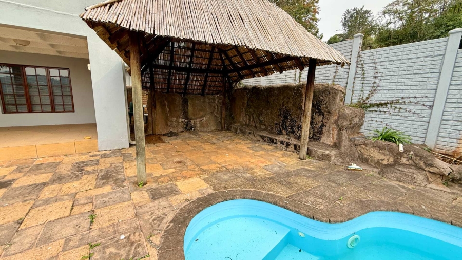 5 Bedroom Property for Sale in Clarendon KwaZulu-Natal