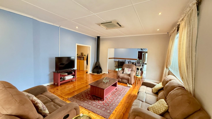 5 Bedroom Property for Sale in Clarendon KwaZulu-Natal