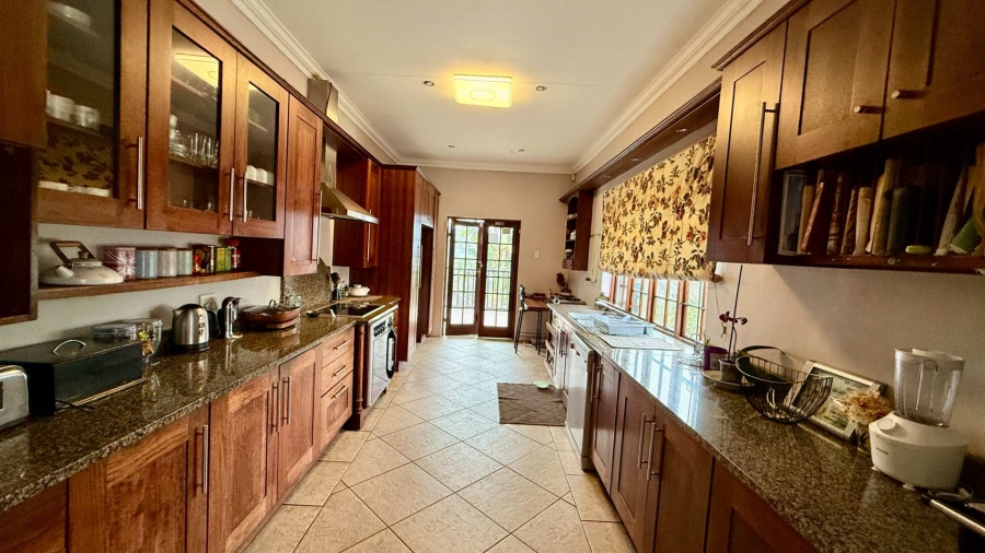 5 Bedroom Property for Sale in Clarendon KwaZulu-Natal