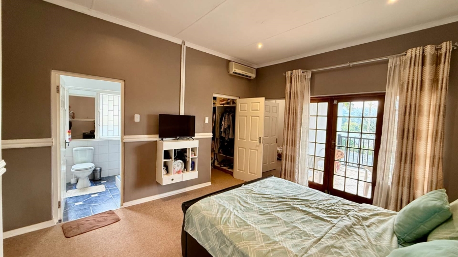5 Bedroom Property for Sale in Clarendon KwaZulu-Natal