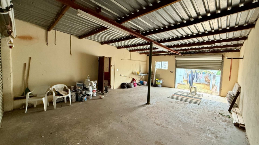 5 Bedroom Property for Sale in Clarendon KwaZulu-Natal